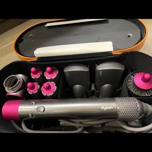 Dyson airwrap complete